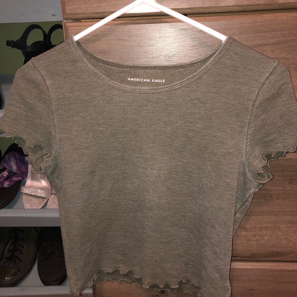 AE crop top